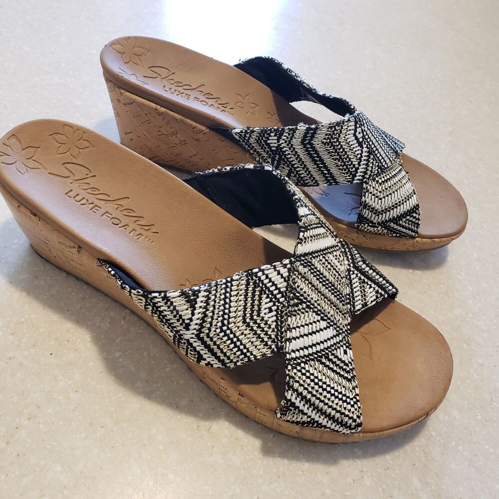 Skechers Women's Beverlee Palace Slip On Wedge Sandals Black/Gold Size 9.5
